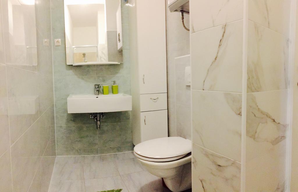 Apartment Dvorska Цриквеница Экстерьер фото