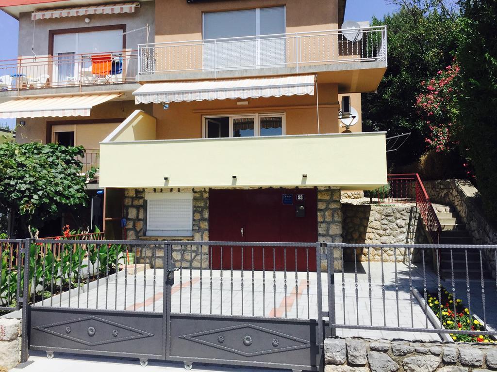 Apartment Dvorska Цриквеница Экстерьер фото