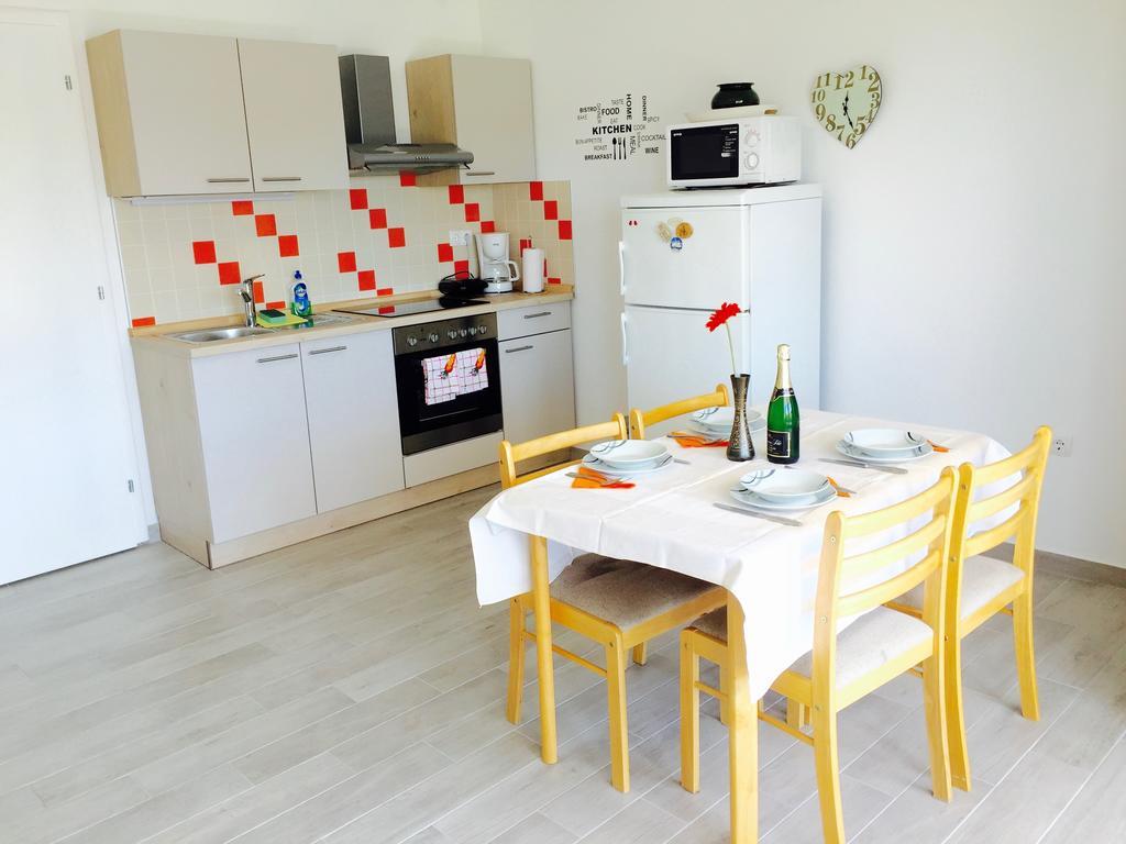 Apartment Dvorska Цриквеница Экстерьер фото